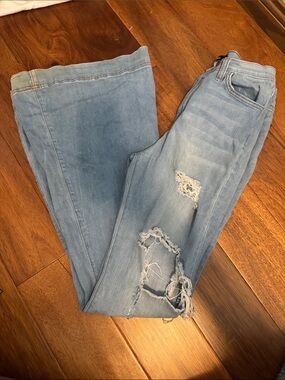 Light Blue Distressed Women's Jeans